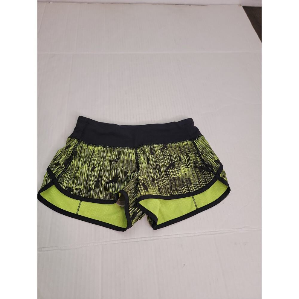 LULULEMON Shorts Women's Size 2 Run Speed Green Black Prints Lined